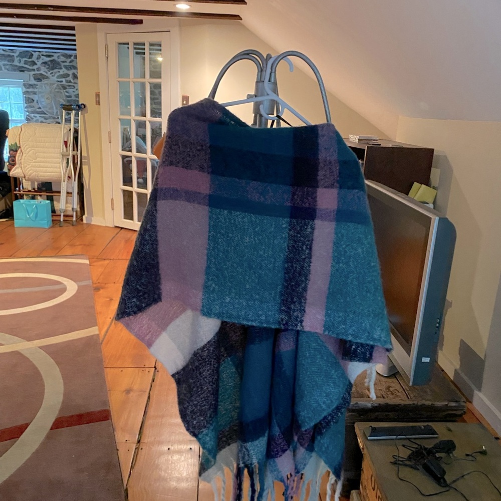 Knit Shaw/Poncho